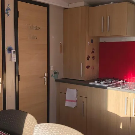 Mobil-home Cosy Avec Clim - 2 Pers. - Api-1-52-2328 Camping