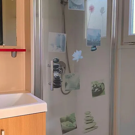 Mobil-home Cosy Avec Clim - 2 Pers. - Api-1-52-2328 * Angicourt